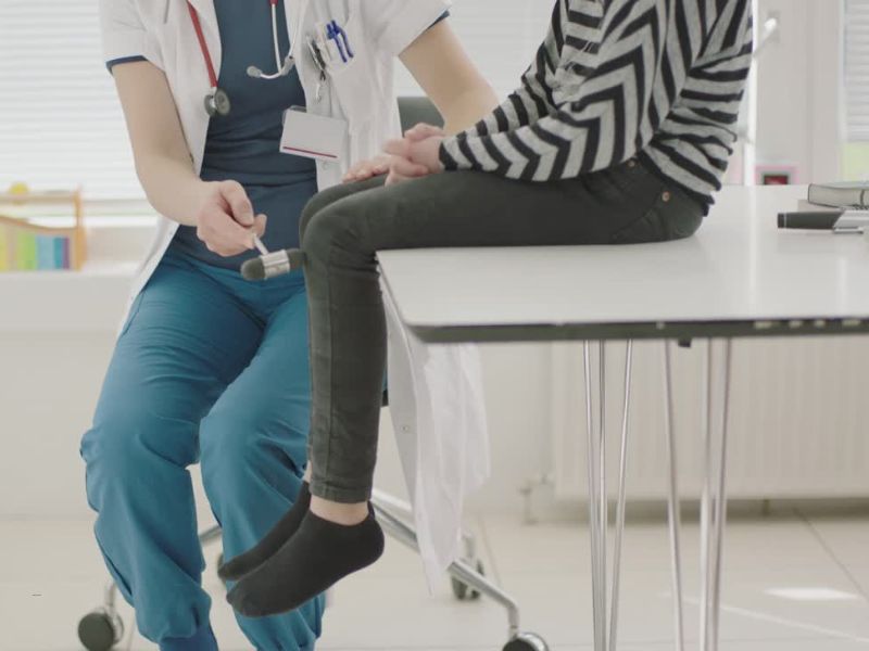 dete na lekarskom pregledu kod lekara