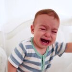 Beba često plače noću? To je regresija sna, normalna faza razvoja i sazrevanja.
